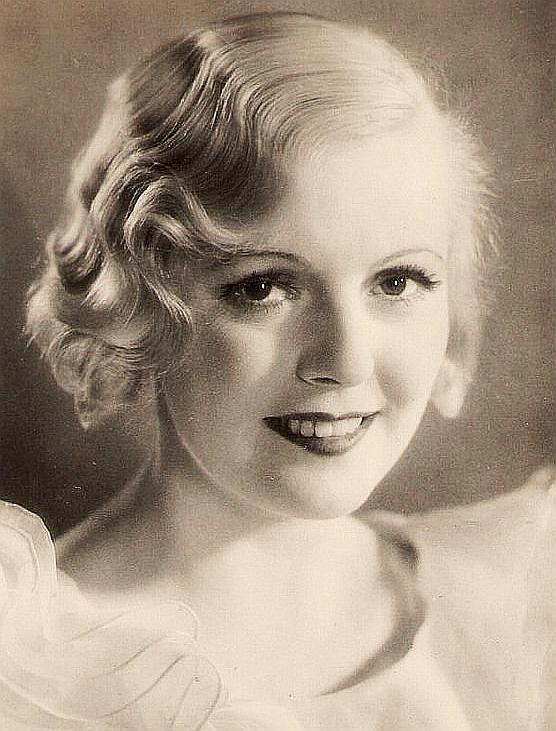 Karina Bell image