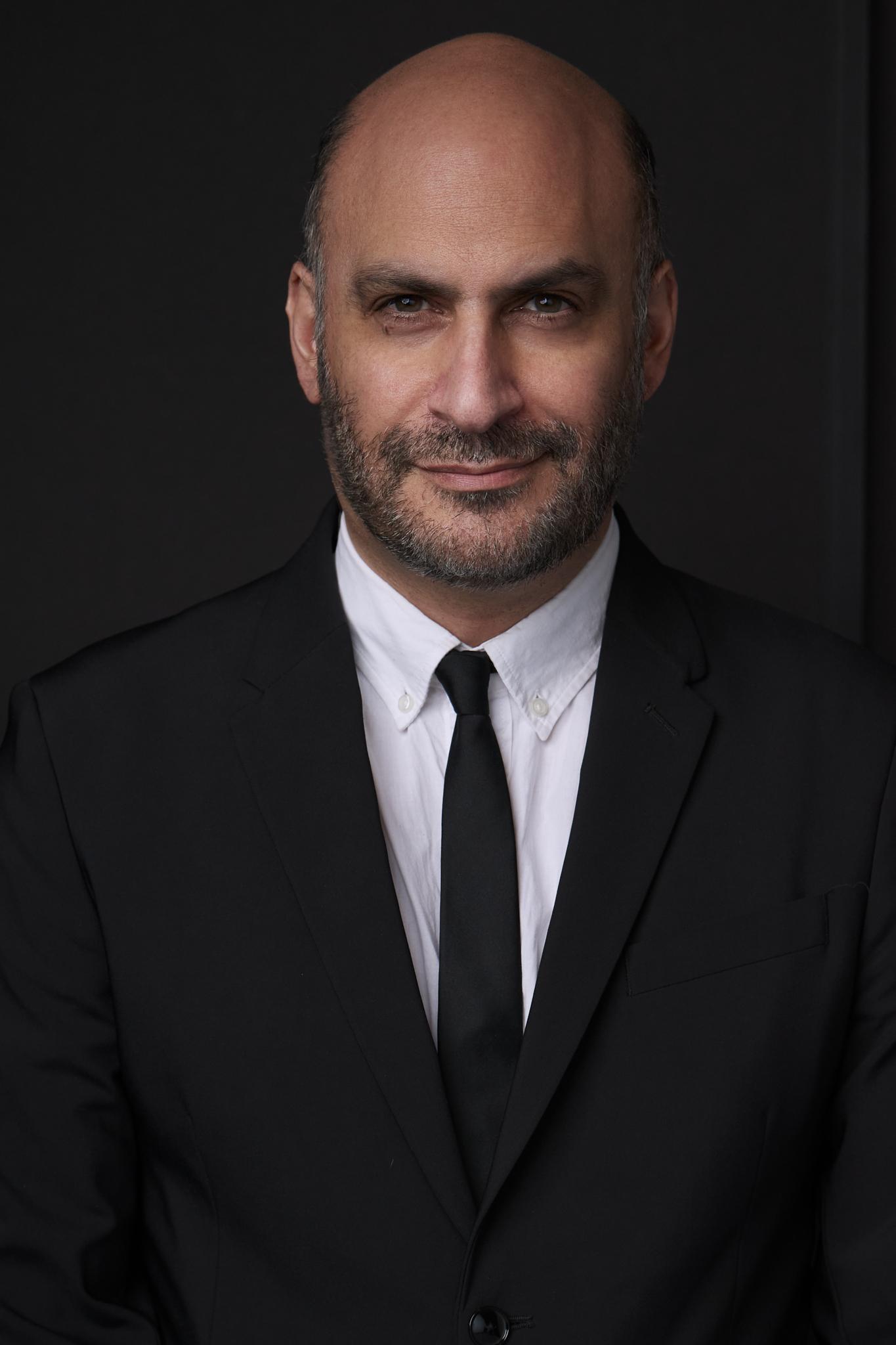 Michael Benyaer image