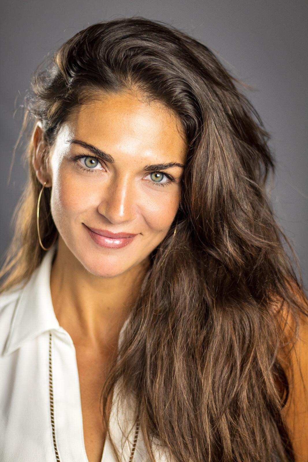Lorena Bernal image