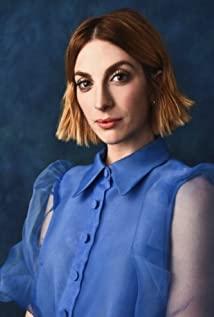 Molly Bernard image
