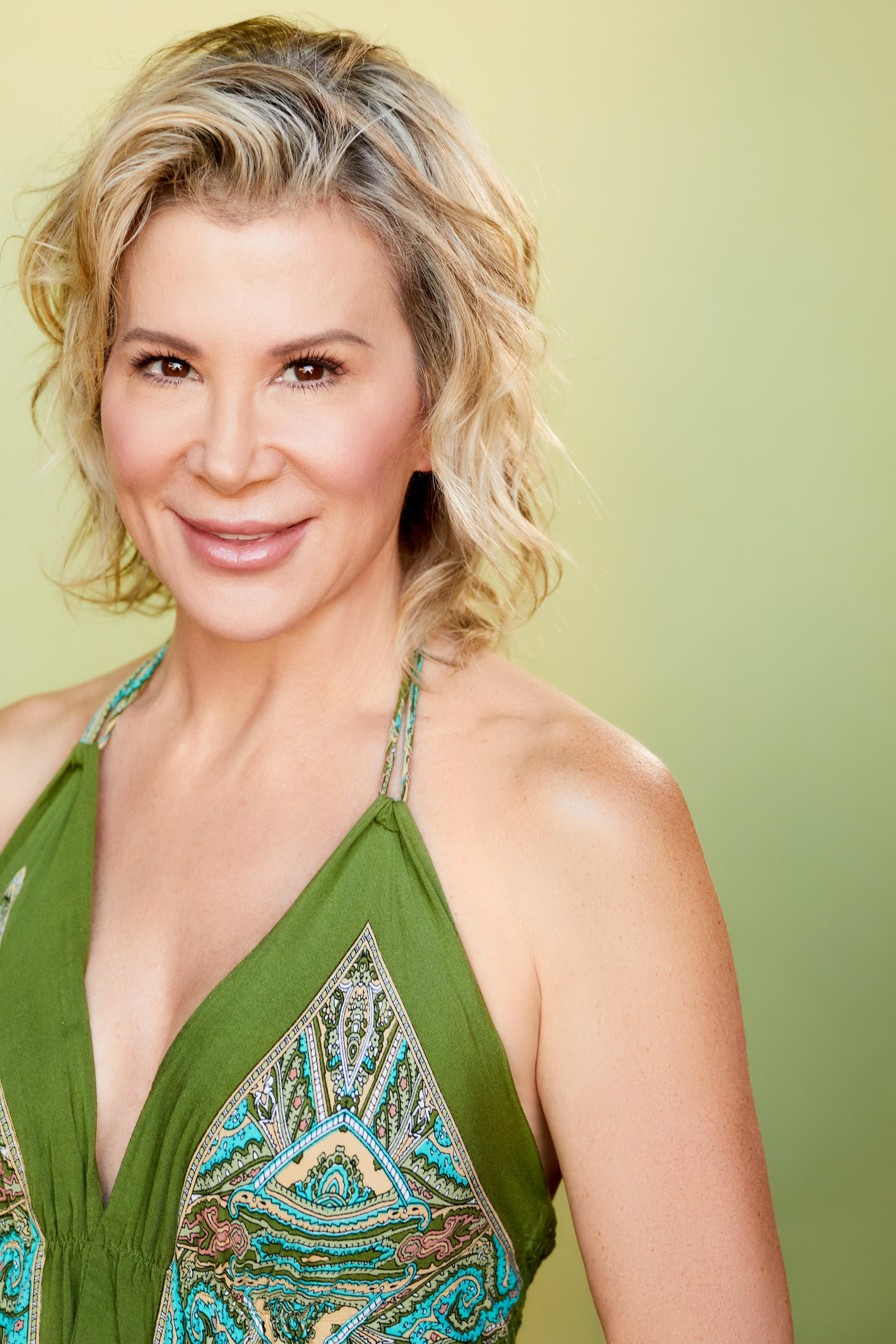 Susan Rinell image