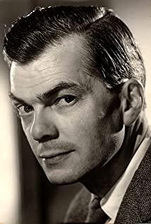 Derek Blomfield image