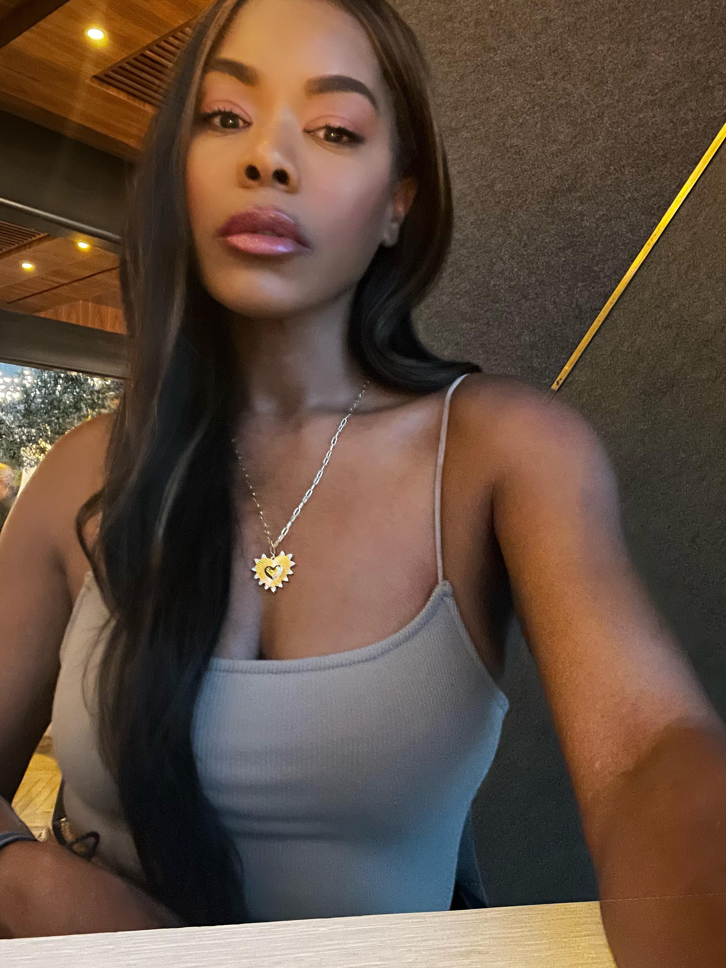 Golden Brooks image