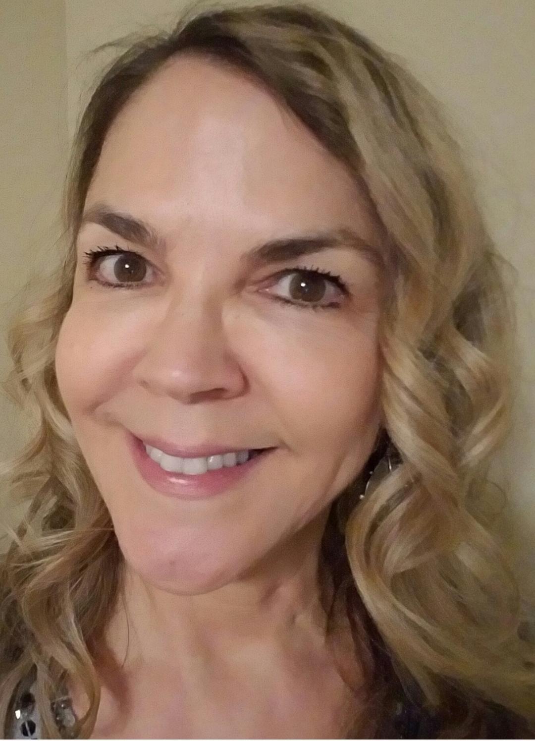 Laura Burkett image