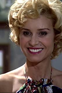 Paula Burlamaqui image