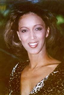 Lynne Burnett image