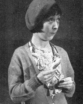 Esma Cannon image