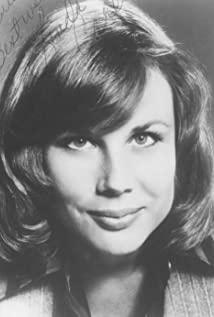Linda Carlson image