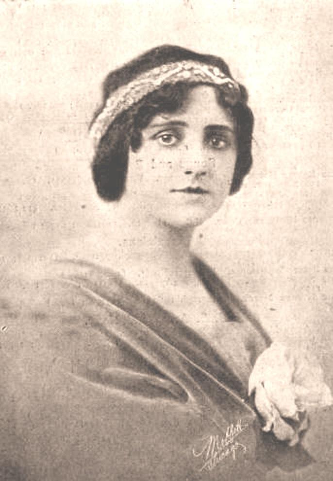 Dolores Cassinelli image