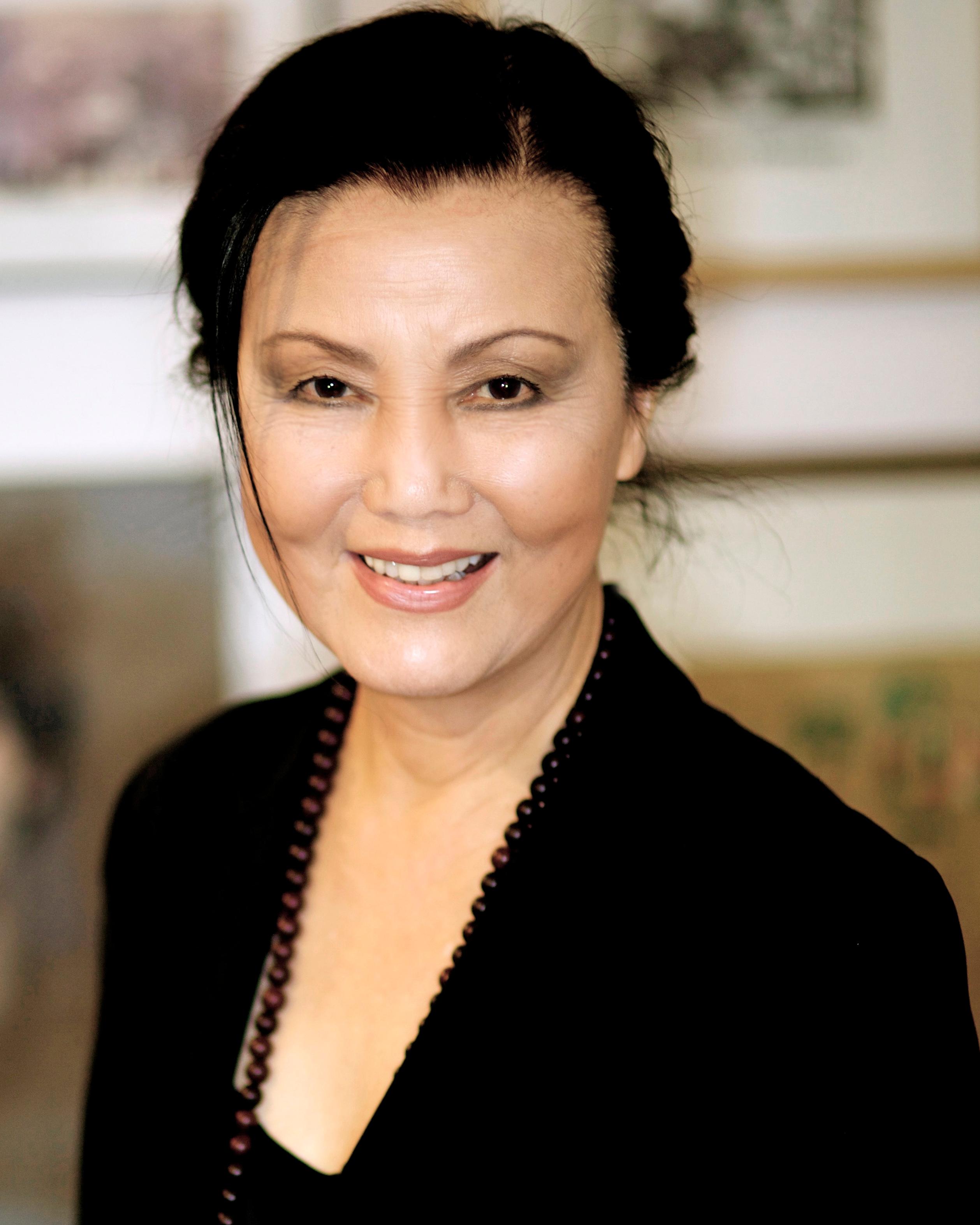 Kieu Chinh image