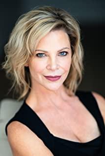 Julianne Christie image