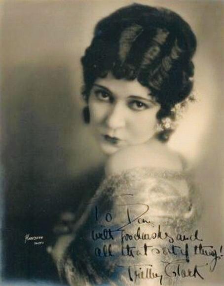 Trilby Clark image