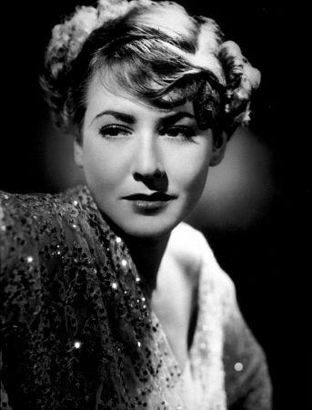 Mae Clarke image