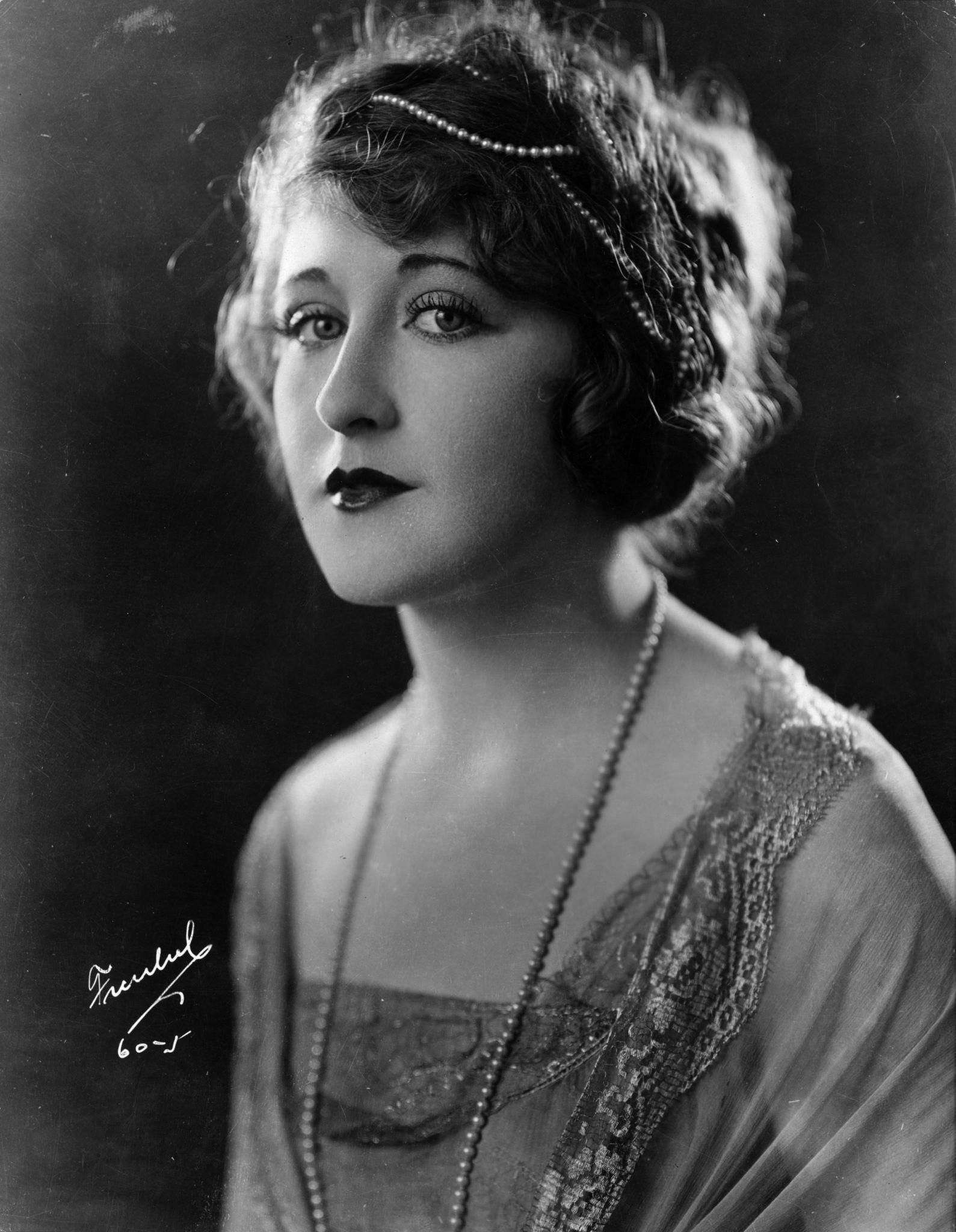 Ruth Clifford image