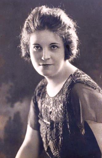Claudia Coleman image