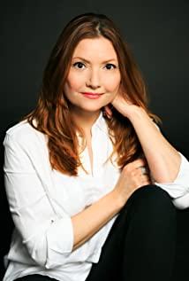Joely Collins image