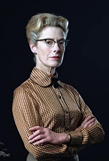 Catherine Colvey image