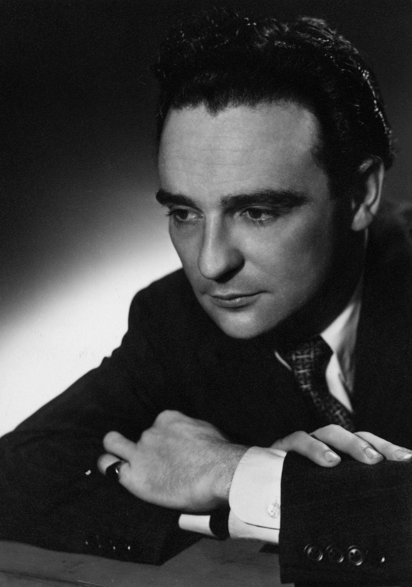 Kenneth Connor image