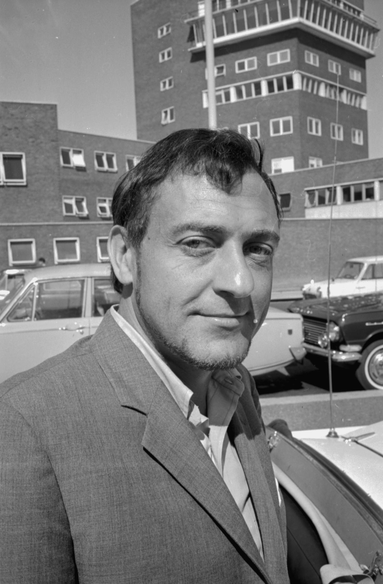 Harry H. Corbett image