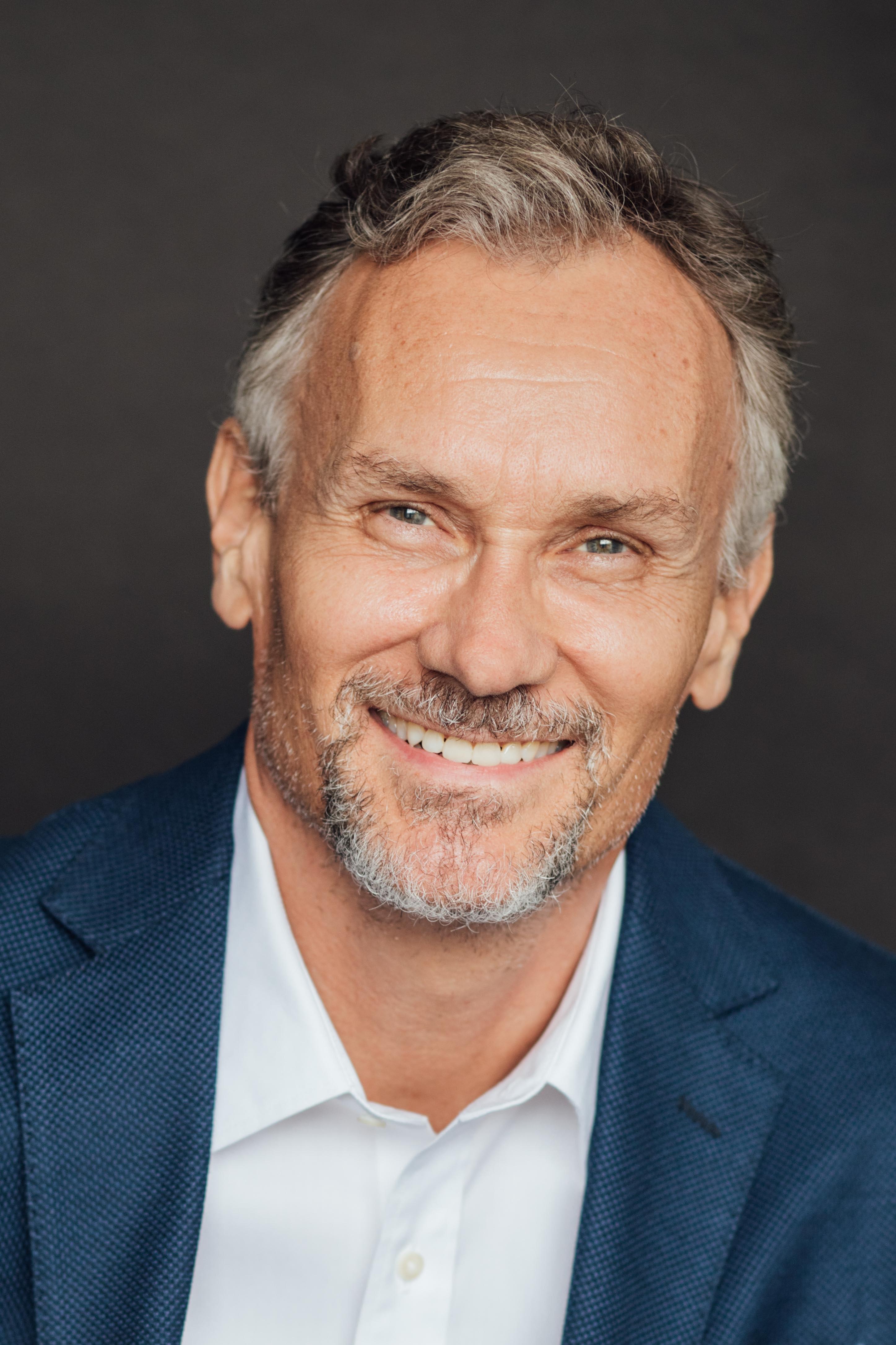 Steve Cumyn image