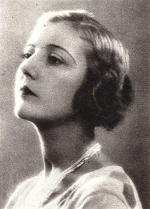 Ana María Custodio image