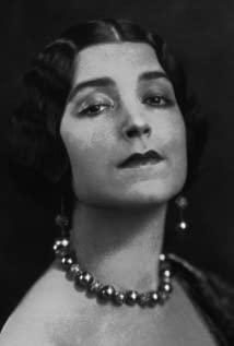 Helena D'Algy image