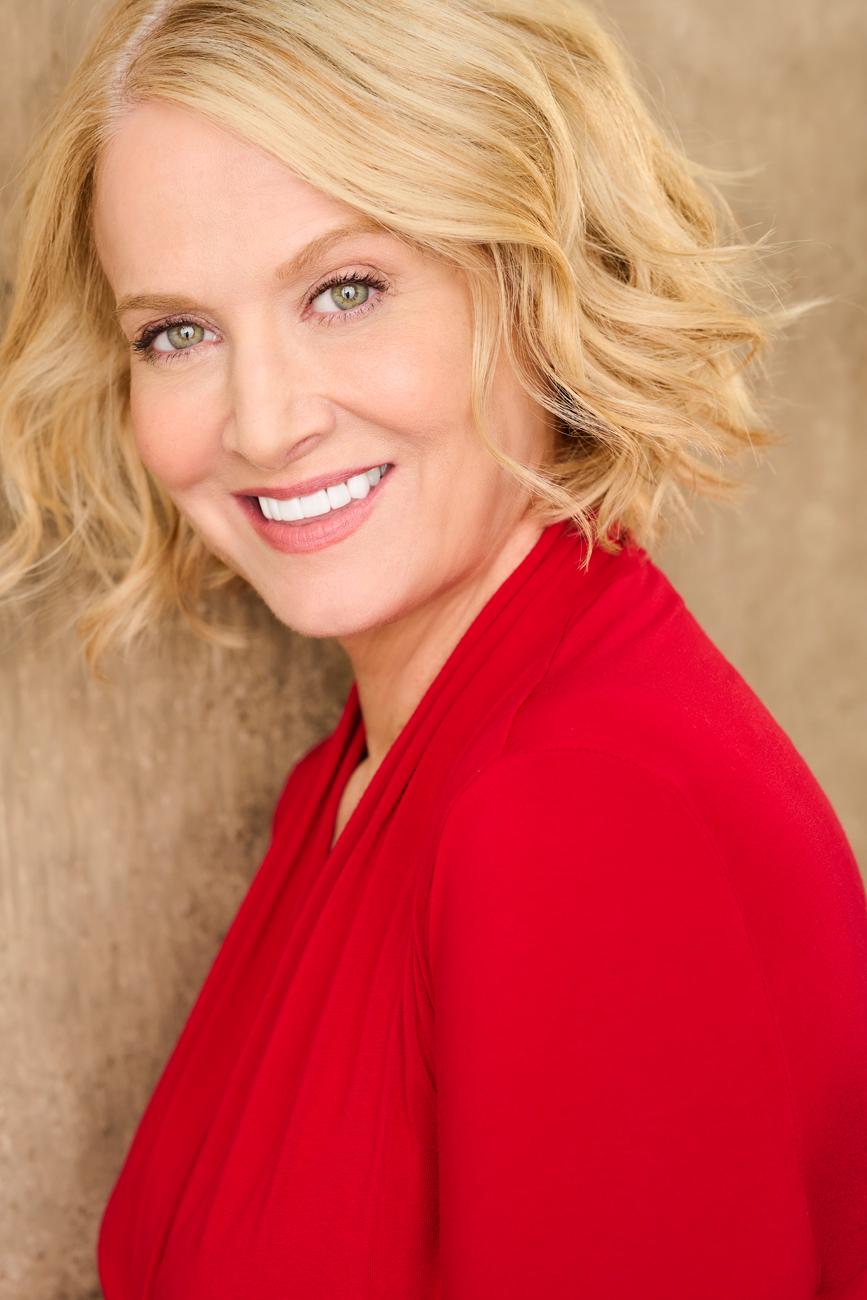 Carol Damgen image