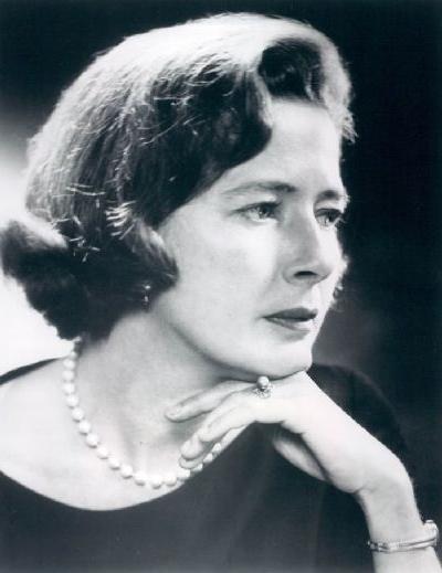 Leora Dana image