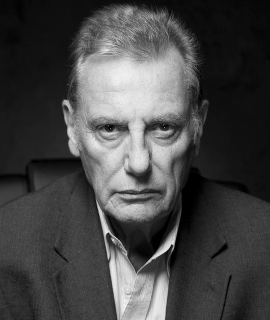 Paul Darrow image