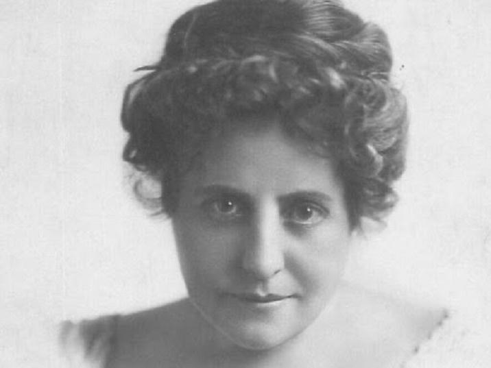 Alice Davenport image