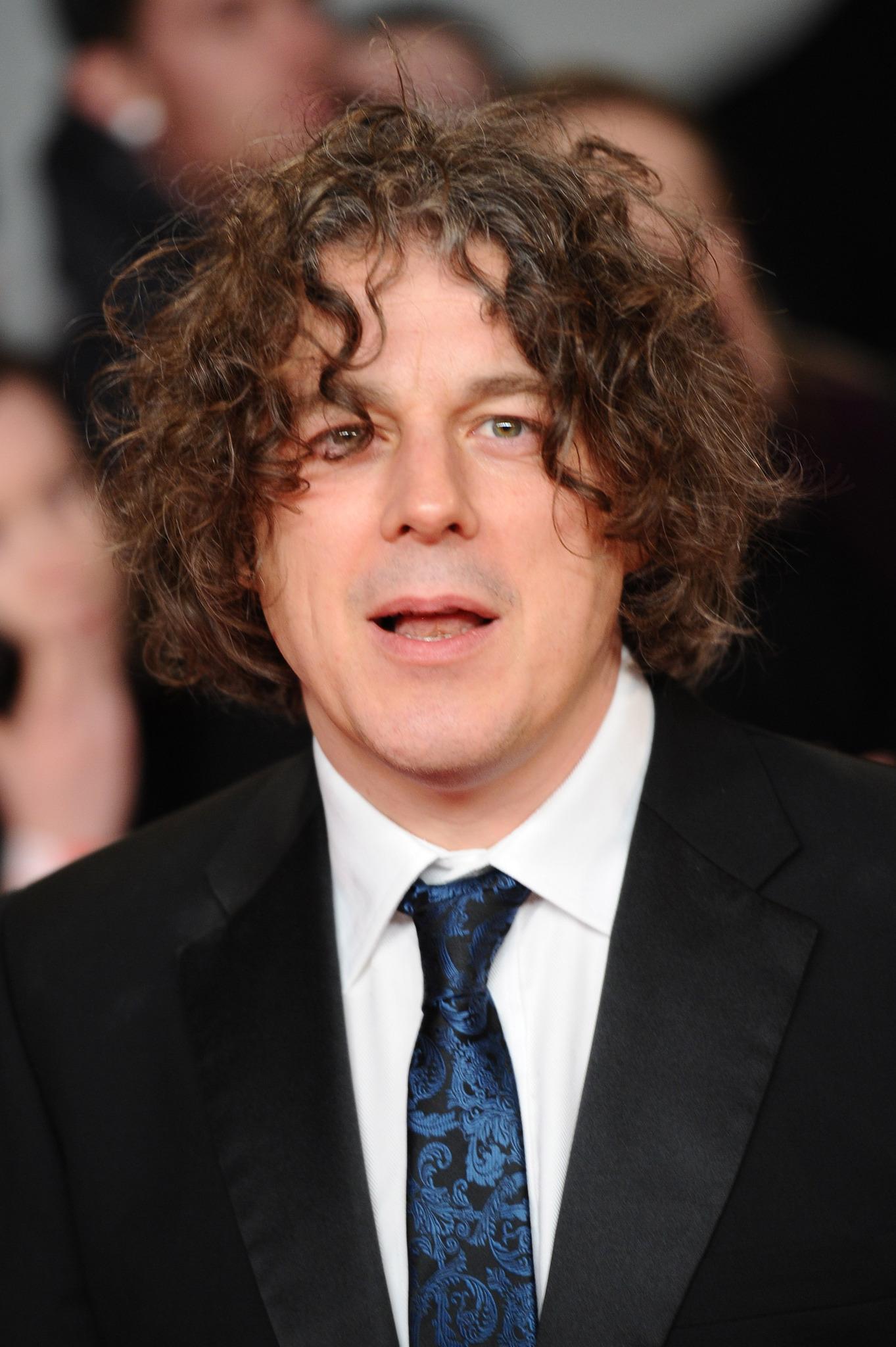 Alan Davies image