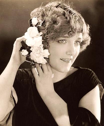 Mildred Davis image