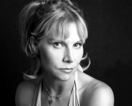 Sammi Davis image