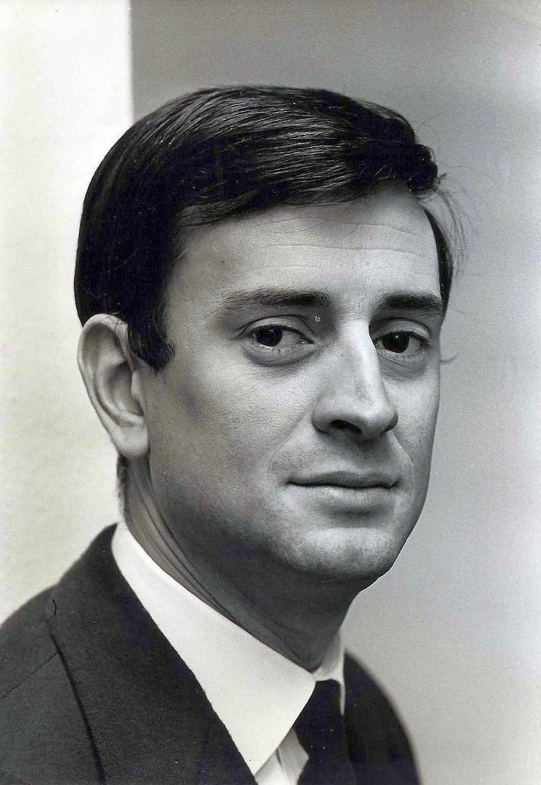 Georges Descrières image