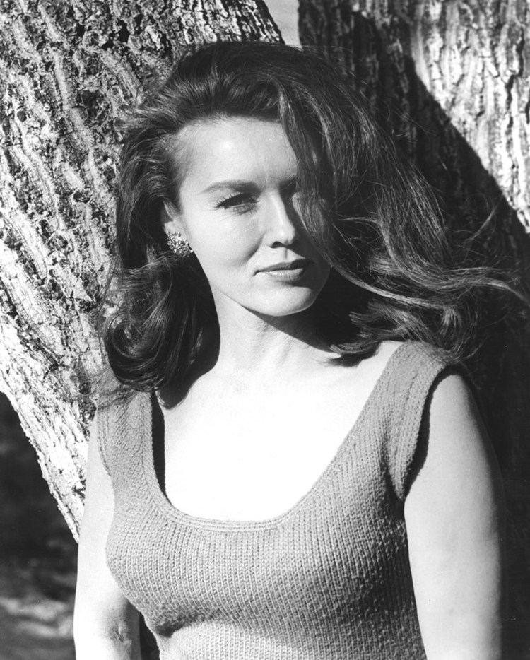 Elaine Devry image