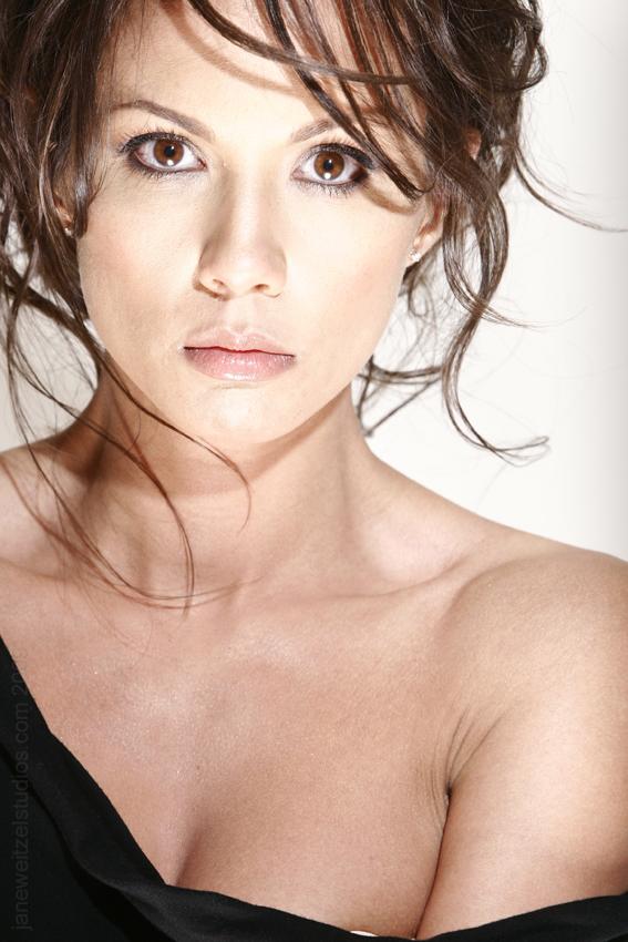 Lexa Doig image