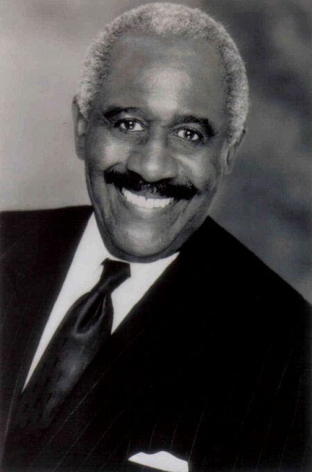 Robert DoQui image