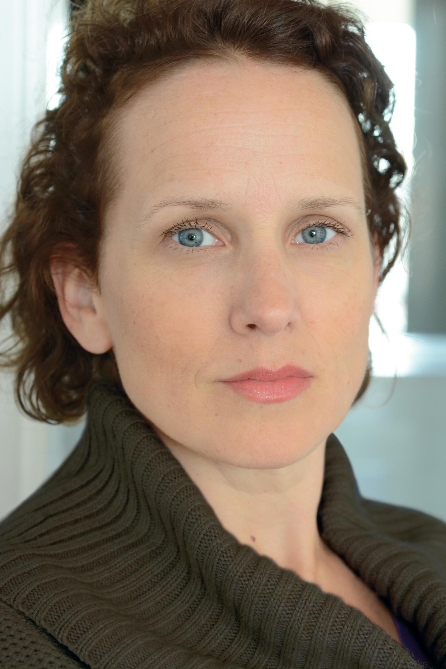 Jennifer Dundas image