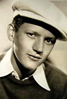 Junior Durkin image