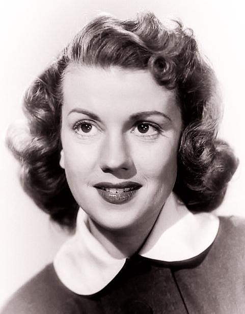 Aline Towne image