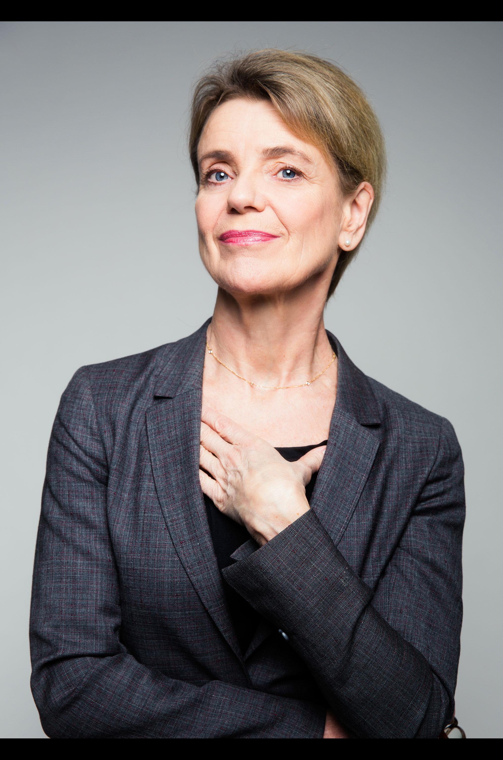 Stina Ekblad image