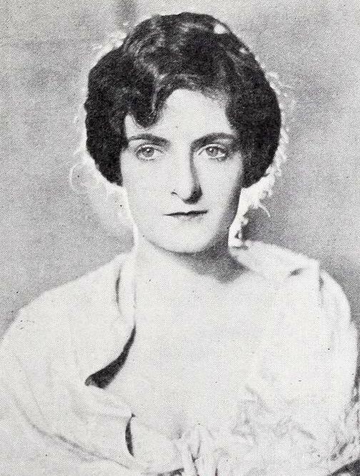 Maxine Elliott Hicks image