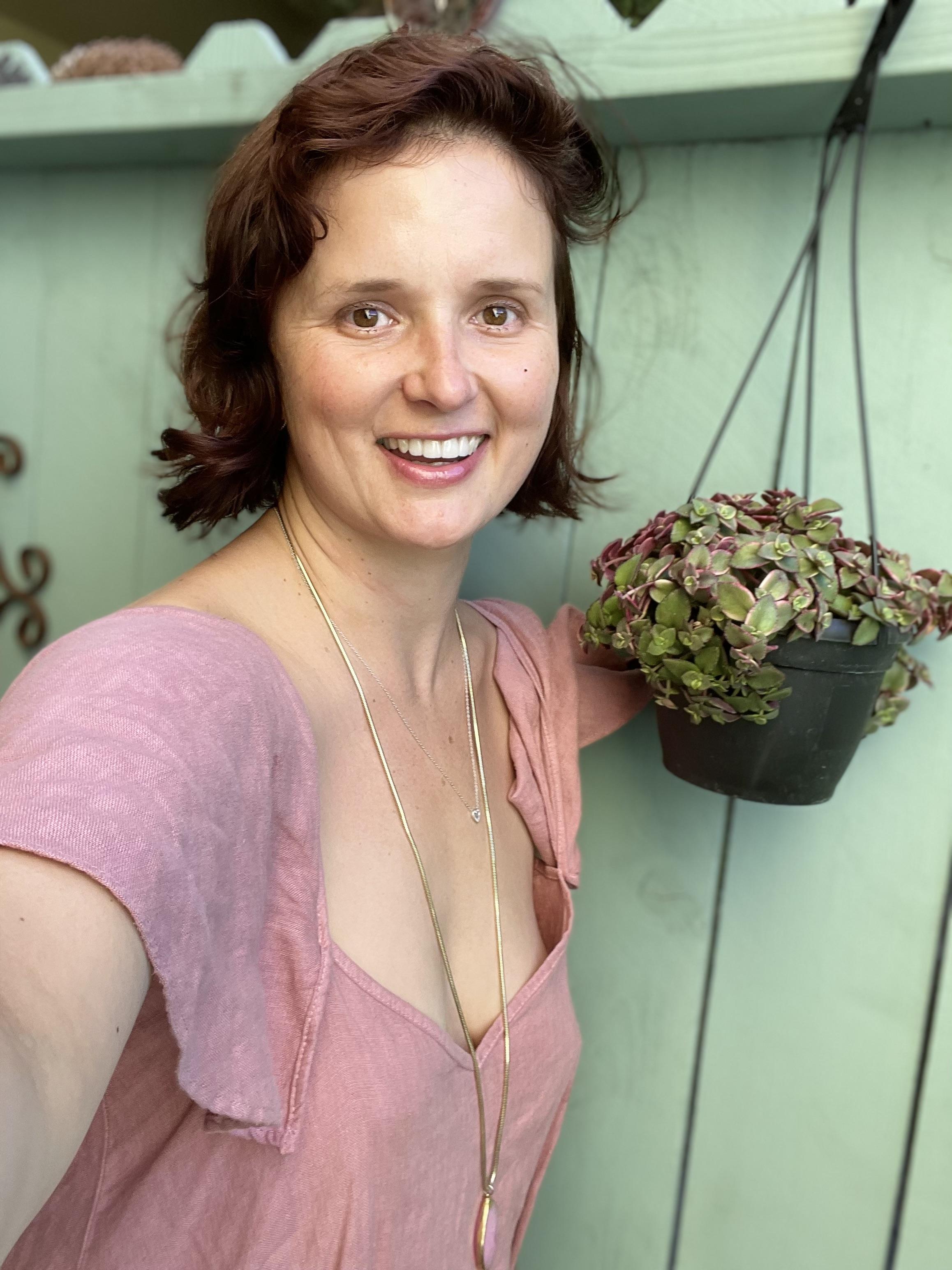 Katherine Ellis image