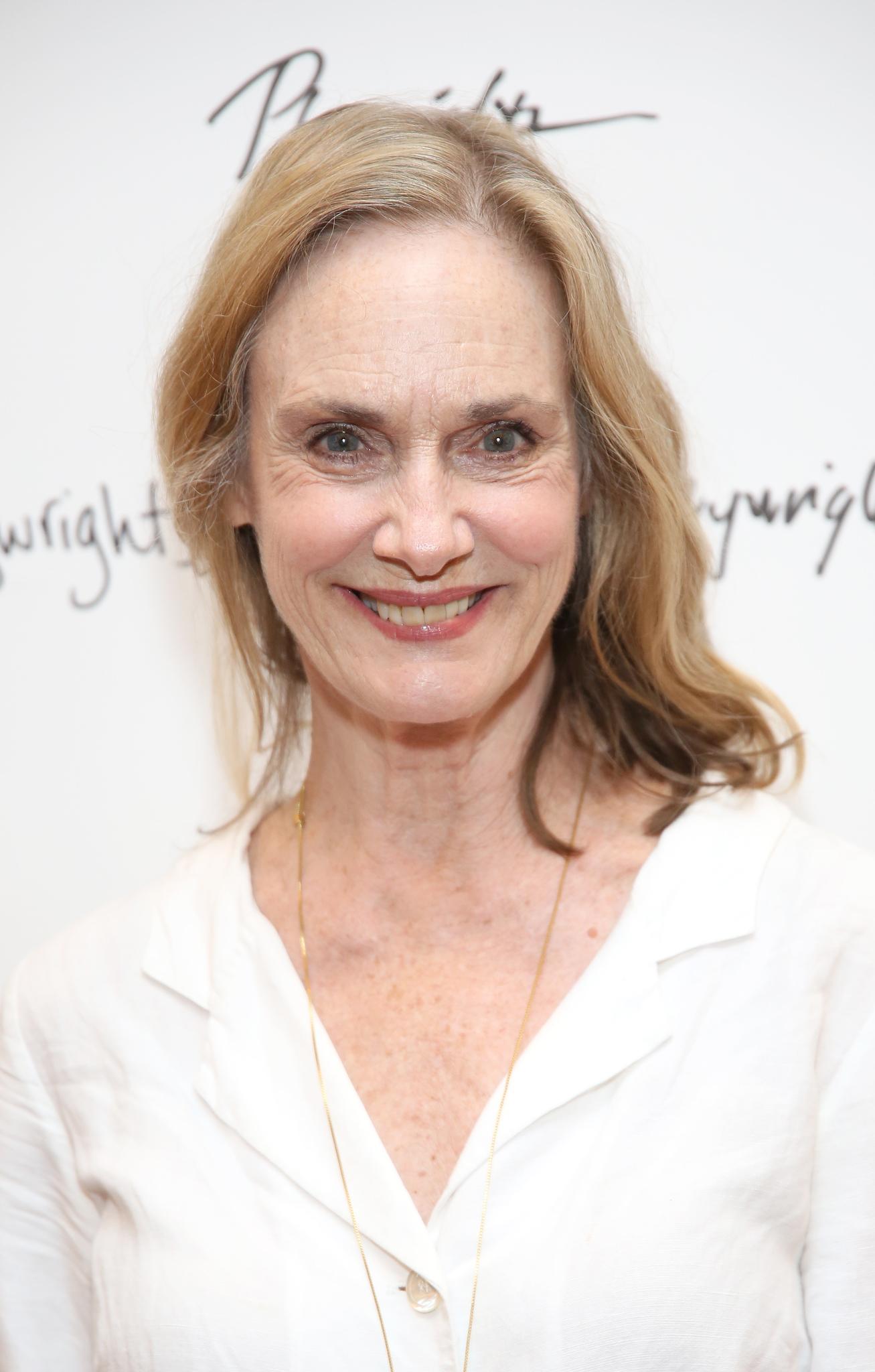 Lisa Emery image