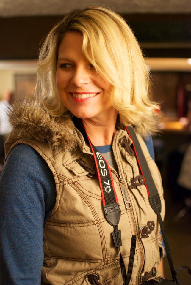 Lisa Enos image