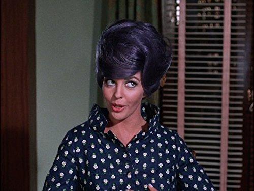 Myrna Fahey image
