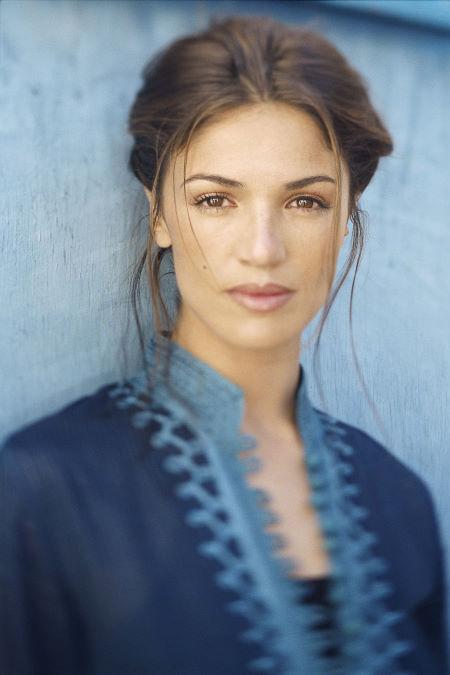 Nadia Farès image