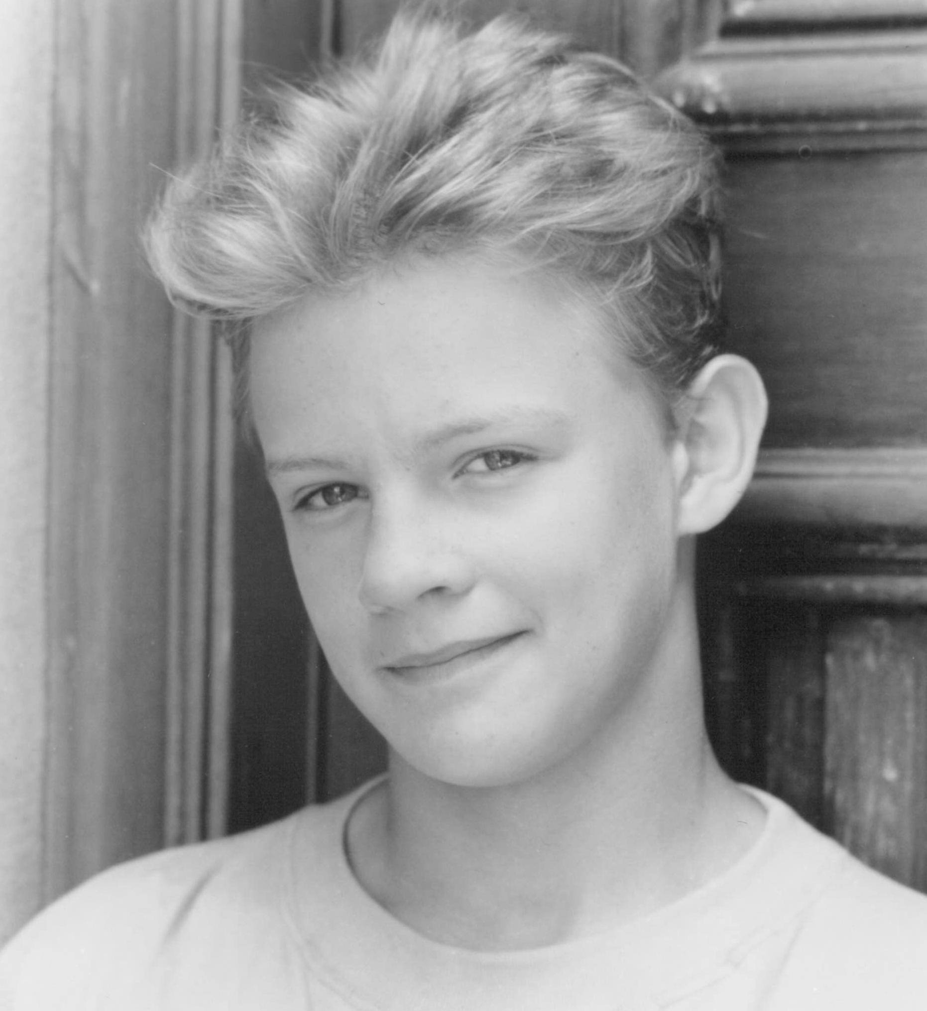 Simon Fenton image