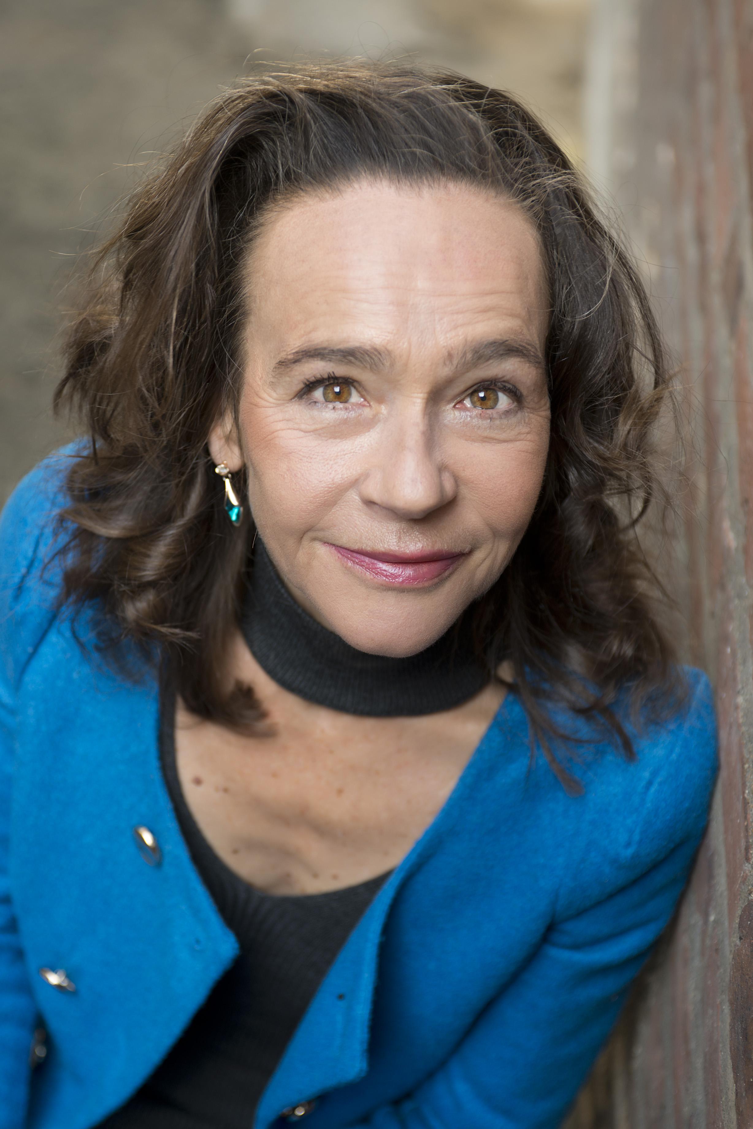 Dominique Frot image