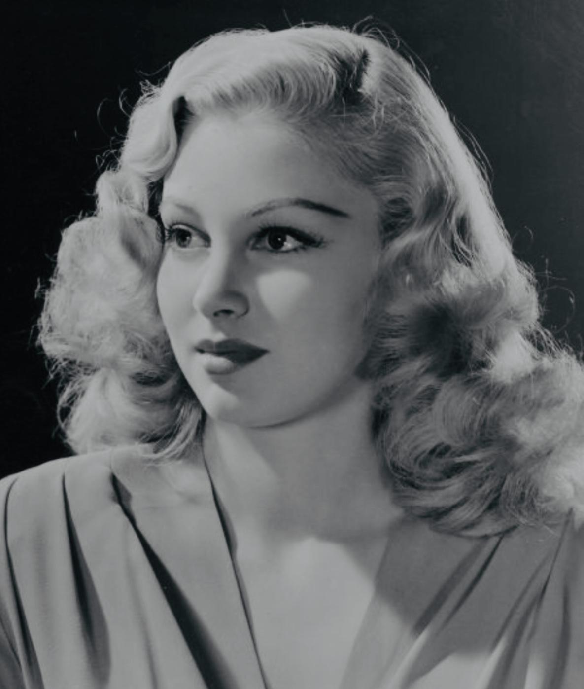 Carole Gallagher image
